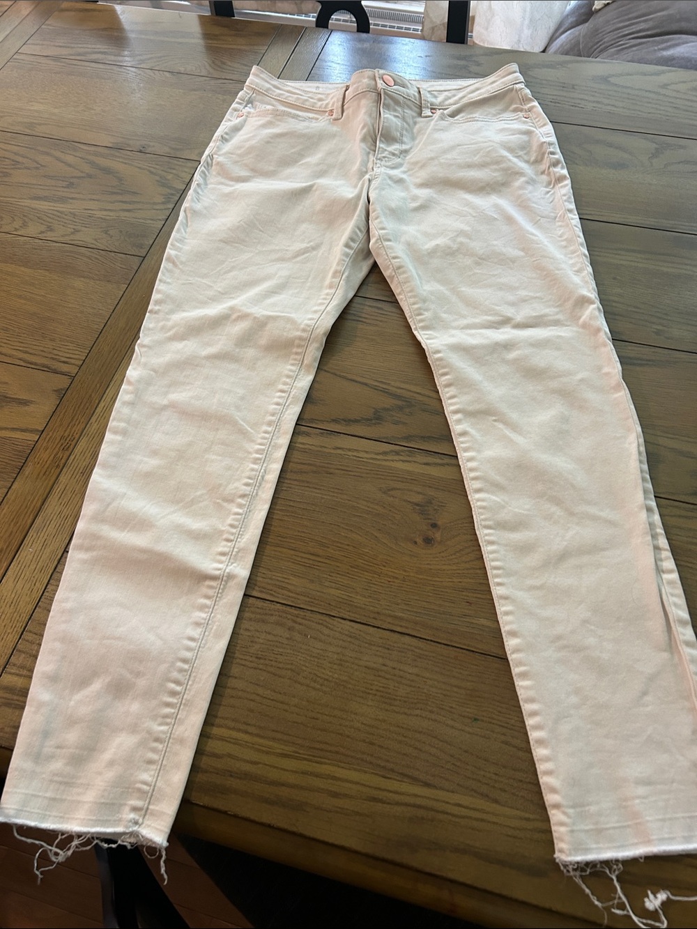 Women’s cream A.N.A. Skinny Jeans - Stretch Slim Fit size 8